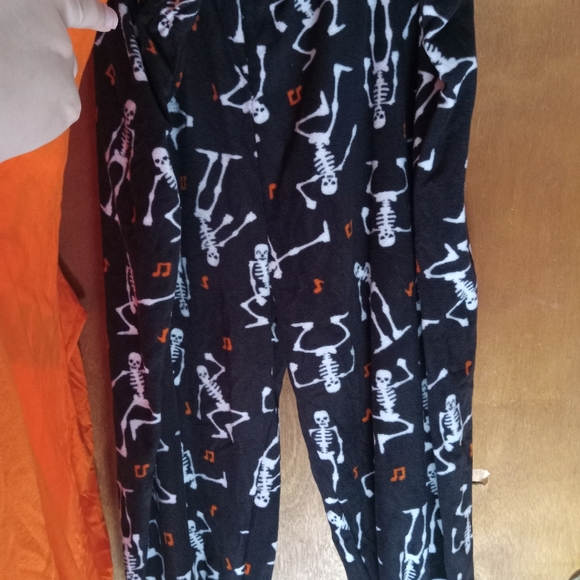 Halloween family Mens  pajama set - Picture 3 of 5